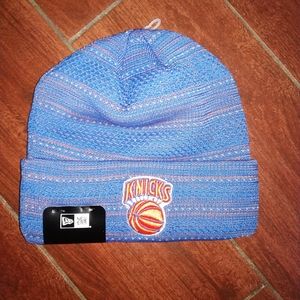New Era NBA New York Knicks Sideline Beanie Unisex